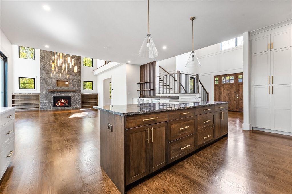 Fireplace, Interior, Kitchen, Pendant Lights, Recessed Lighting, Wood Texture Flooring