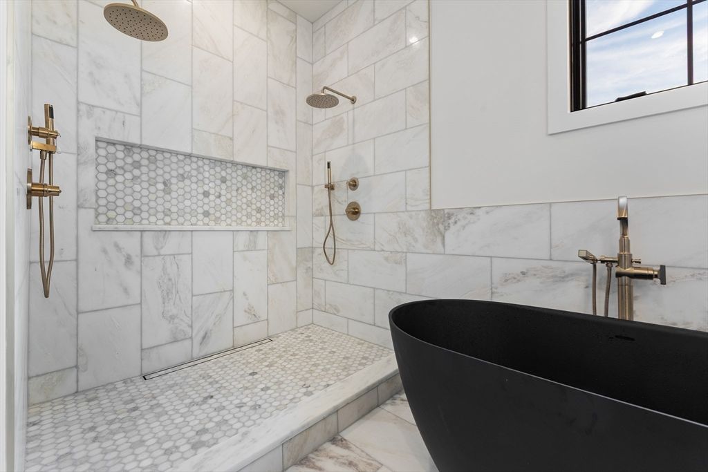 Bathroom, Free Standing Baths, Interior, Marble, Marble Walls
