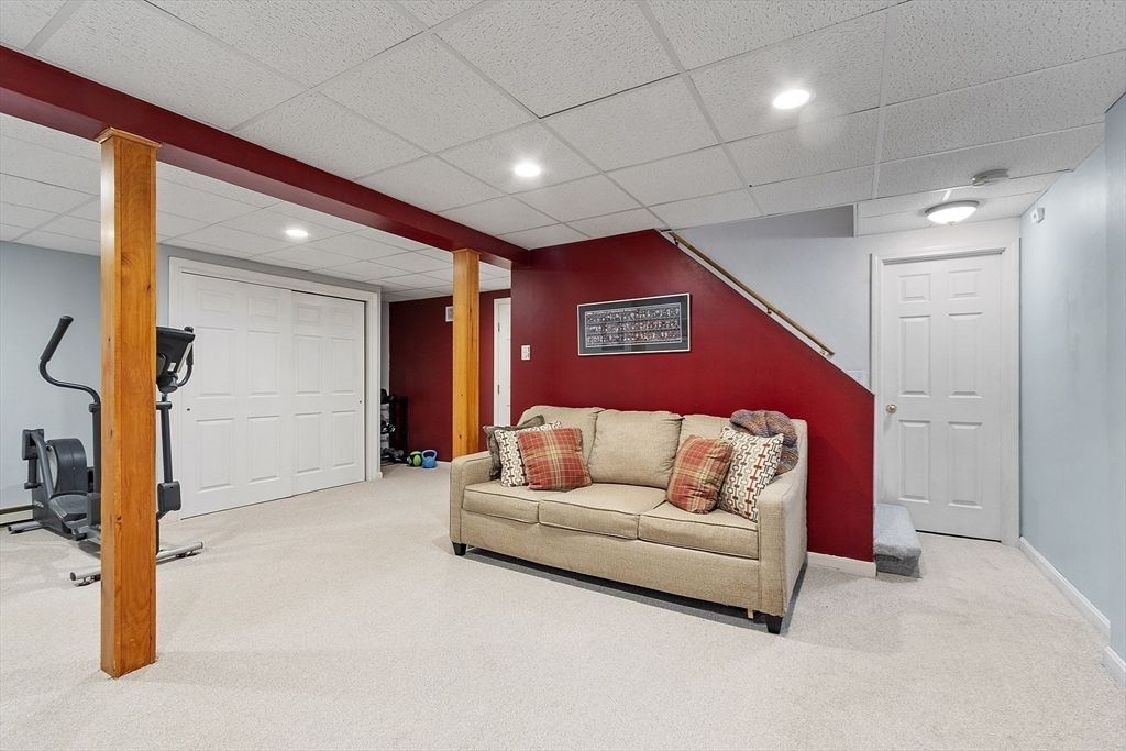 Fitness Equipment, Interior, Recessed Lighting