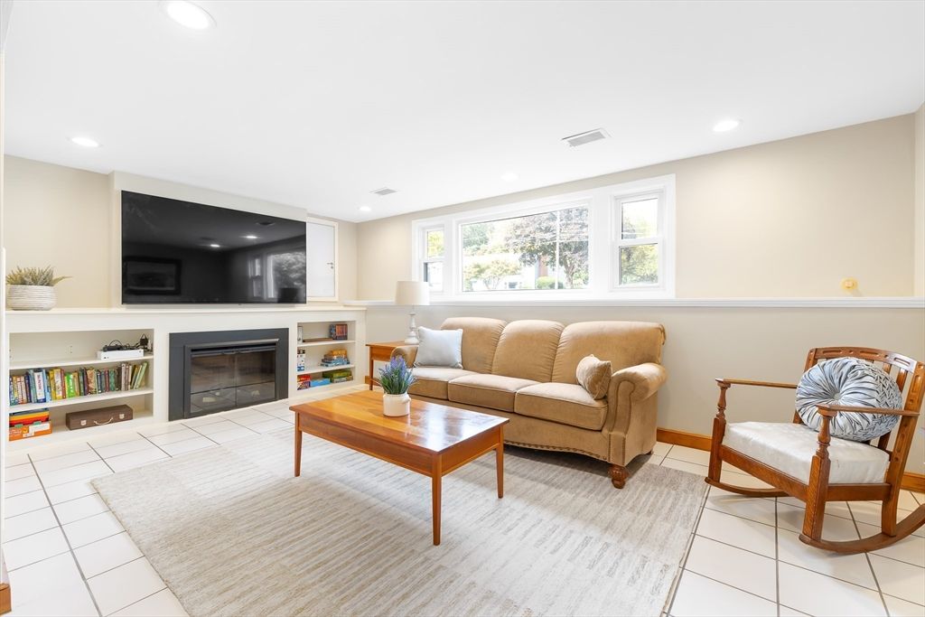 Fireplace, Interior, Living room, Recessed Lighting