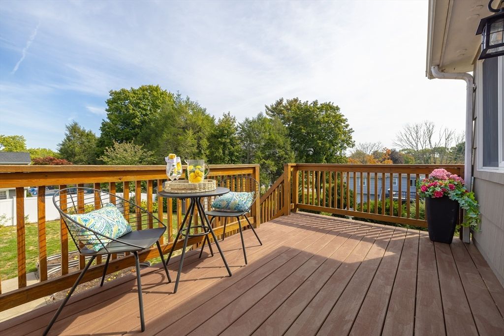 Exterior, Wood Texture Flooring