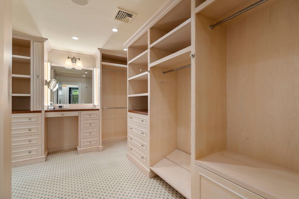 Interior, Recessed Lighting, Walk-in Closets