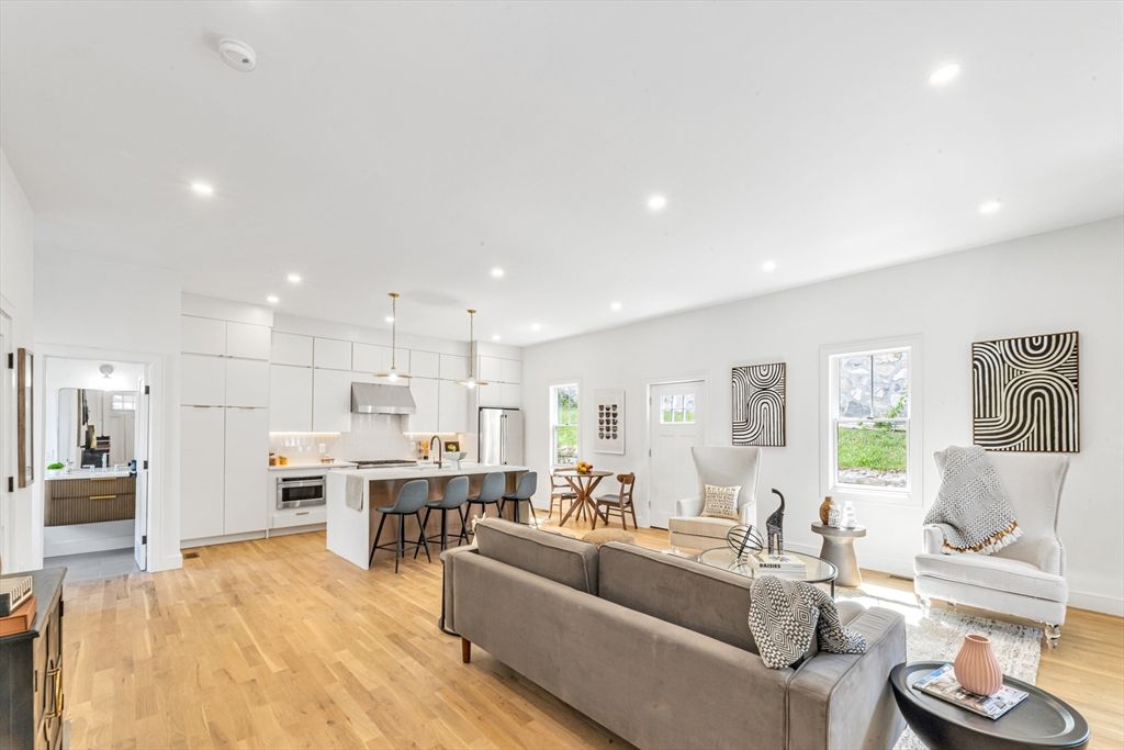 Dining room, Interior, Kitchen, Living room, Pendant Lights, Recessed Lighting, Wood Texture Flooring