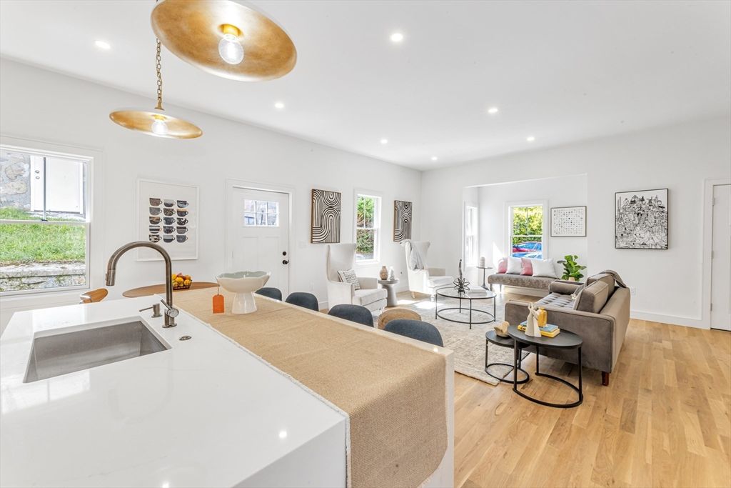 Interior, Kitchen, Living room, Pendant Lights, Recessed Lighting, Wood Texture Flooring