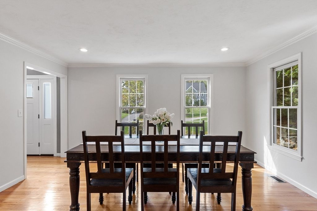 Dining room, Interior, Recessed Lighting, Wood Texture Flooring