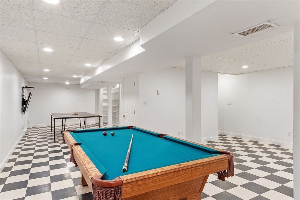 Billiard Table, Game Room, Interior, Recessed Lighting
