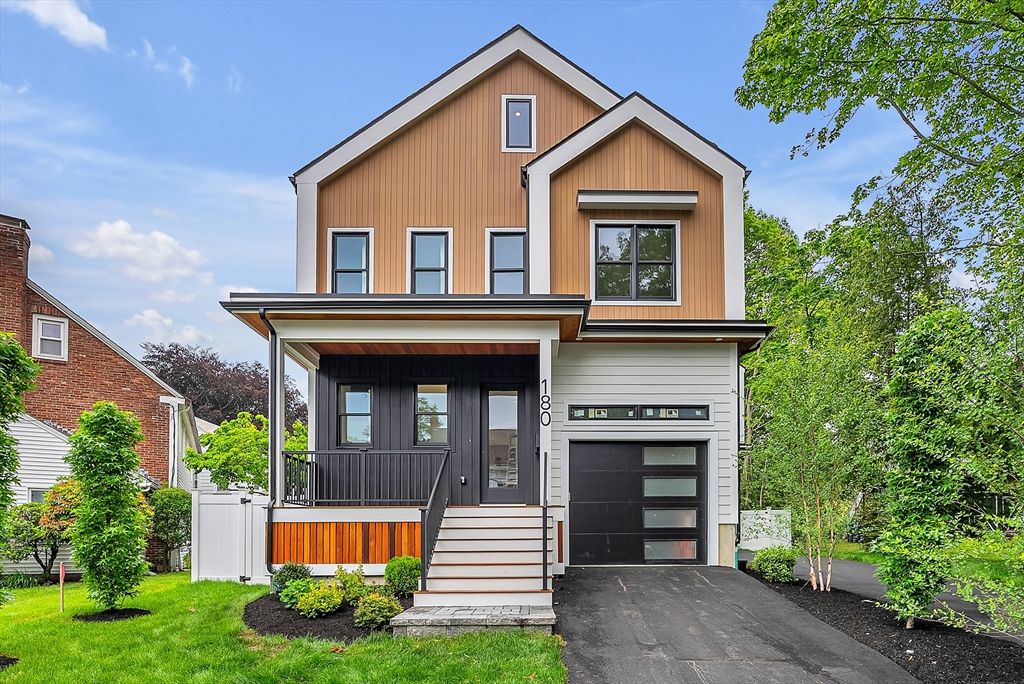 Attached, Exterior, Facade, Farmhouse