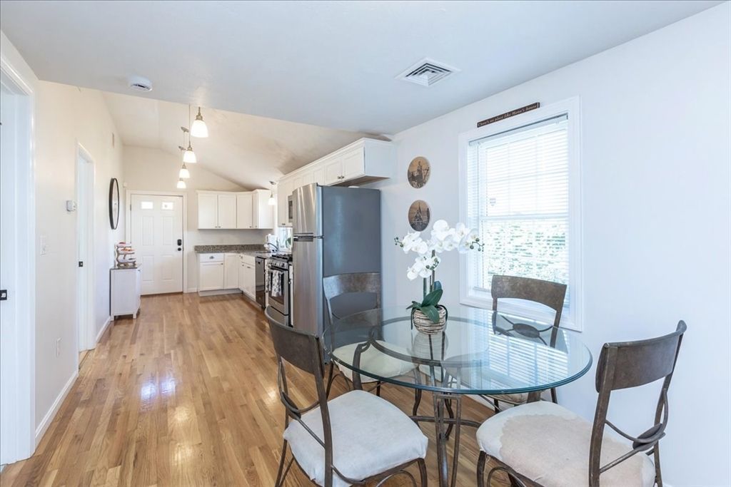 Dining room, Interior, Kitchen, Pendant Lights, Wood Texture Flooring