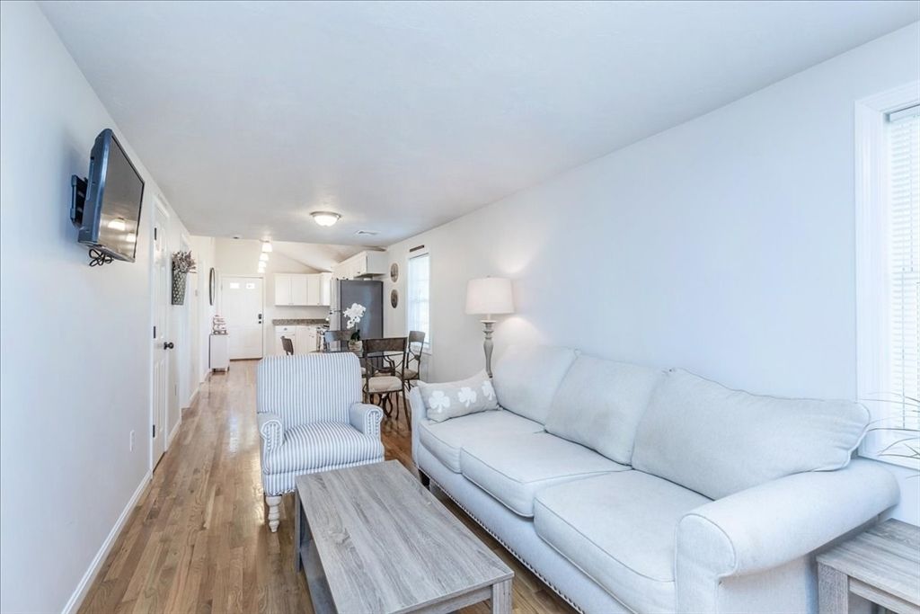 Dining room, Interior, Kitchen, Living room, Wood Texture Flooring