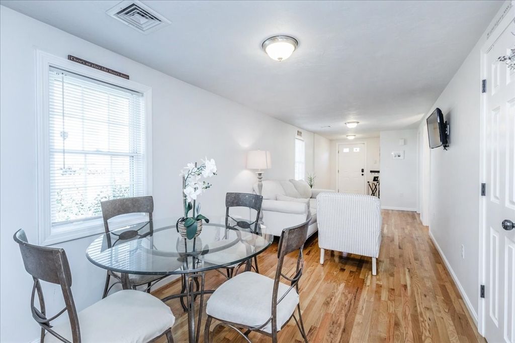 Dining room, Interior, Living room, Wood Texture Flooring