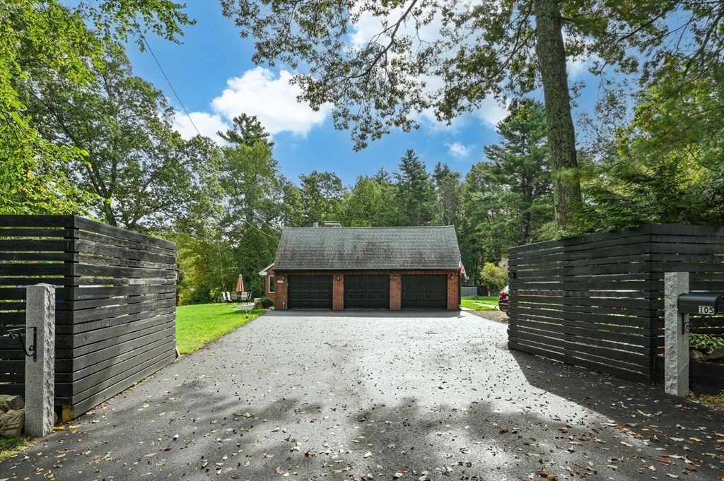 Backyard, Detached Garage, Exterior