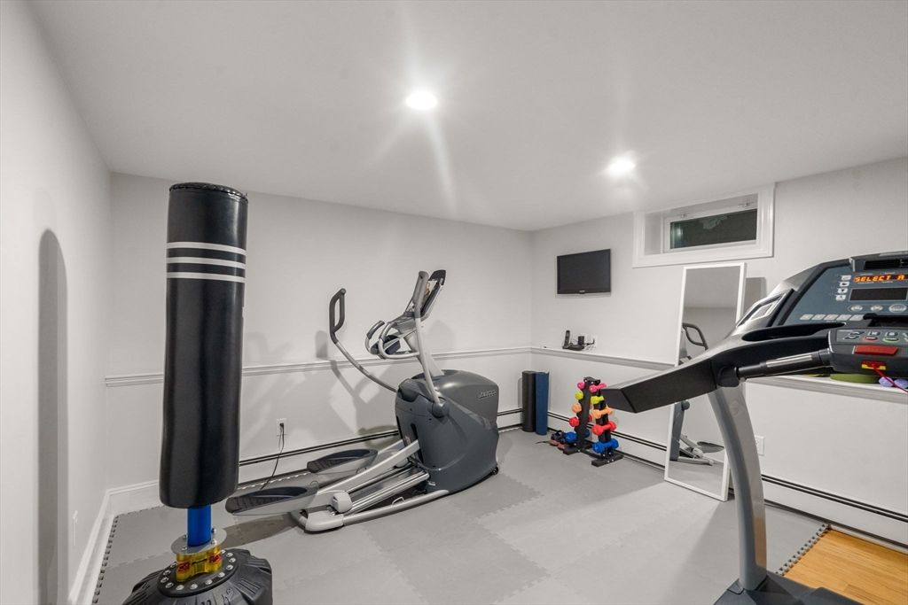Fitness Equipment, Interior, Recessed Lighting