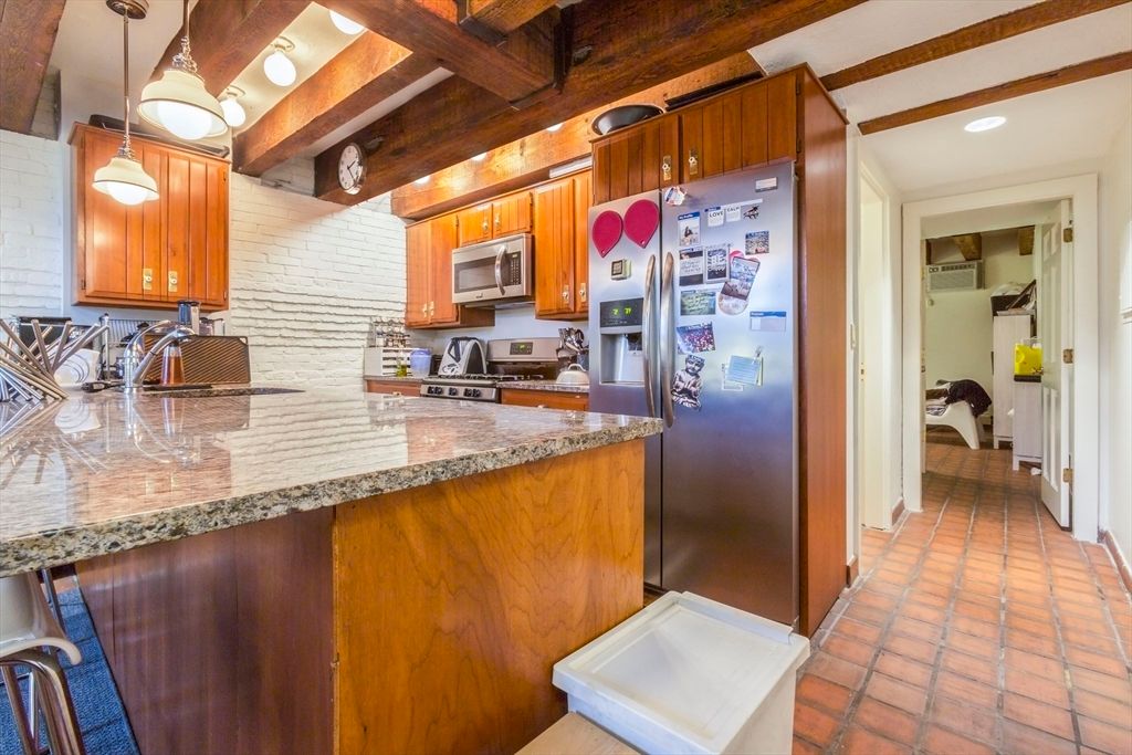 Interior, Kitchen, Pendant Lights, Recessed Lighting, Wooden Beams