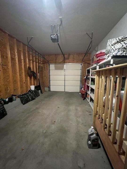 Garage, Interior, Wooden Walls