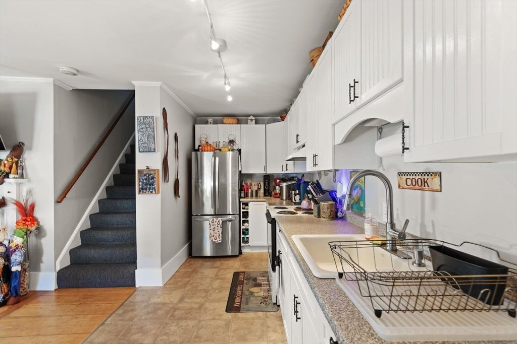 Interior, Kitchen