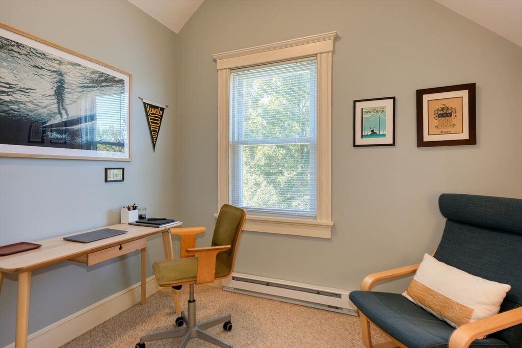 Home Office, Interior