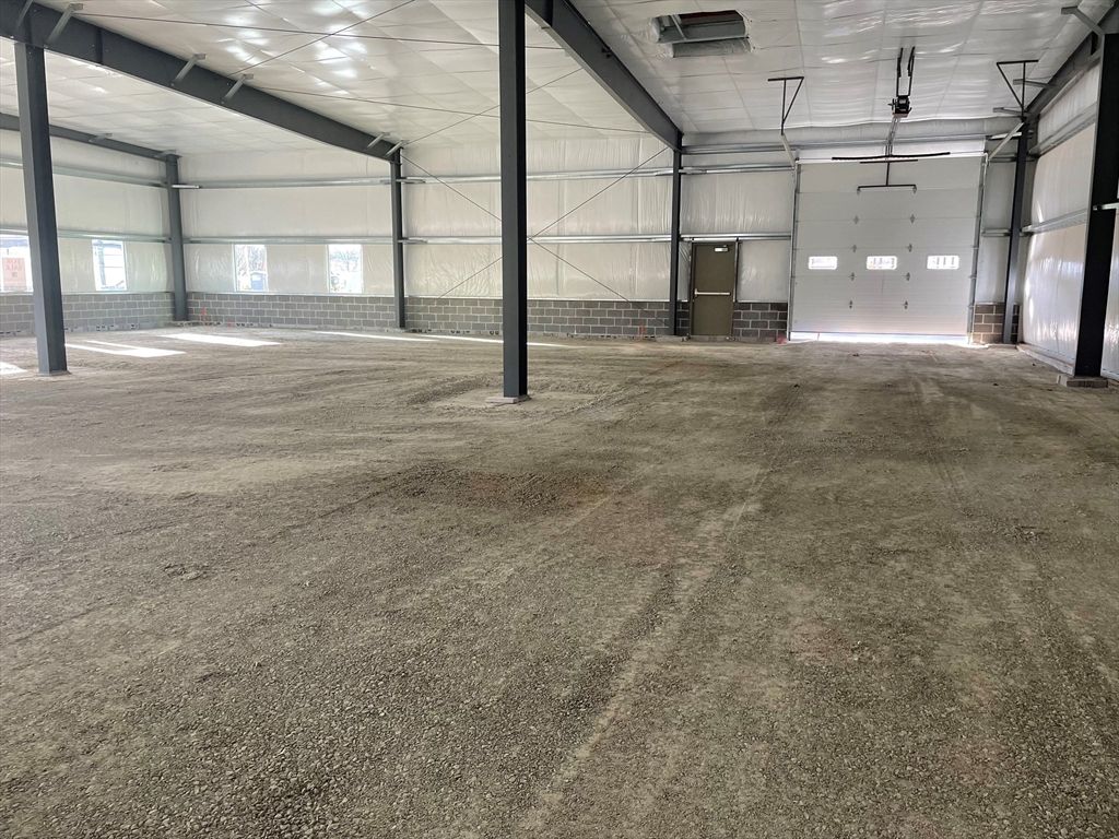 Garage, Interior