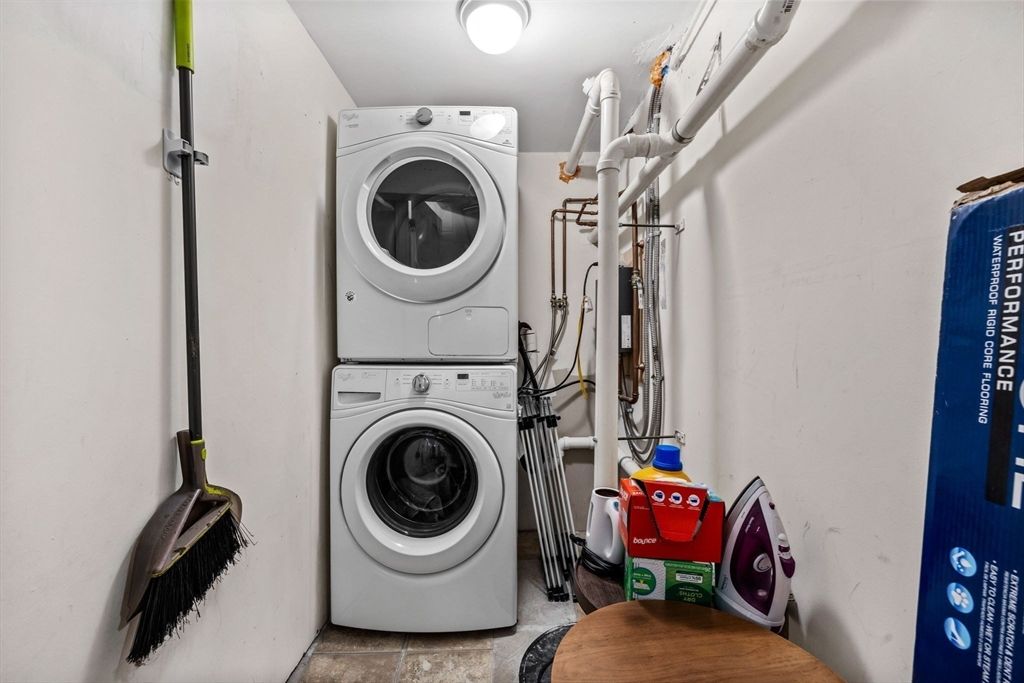 Interior, Utility Closets, Washer