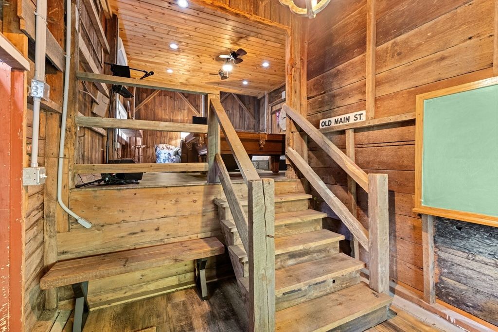 Interior, Recessed Lighting, Wooden Ceilings, Wood Texture Flooring, Wooden Walls