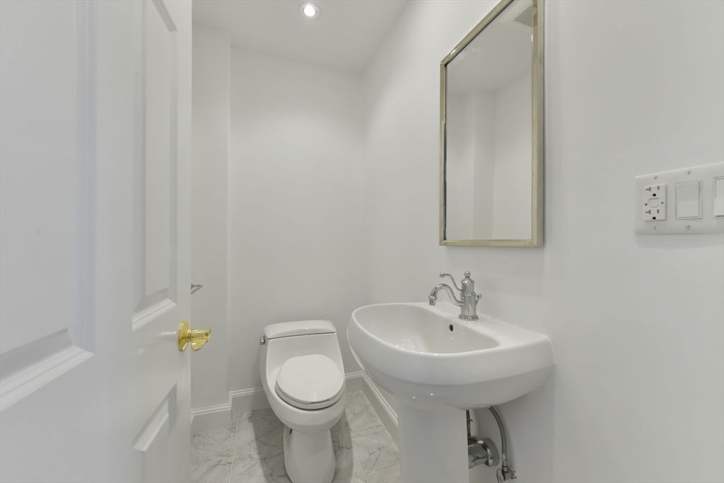 Bathroom, Interior, Marble, Recessed Lighting