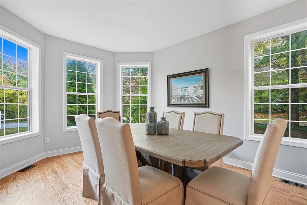 Dining room, Interior, Wood Texture Flooring