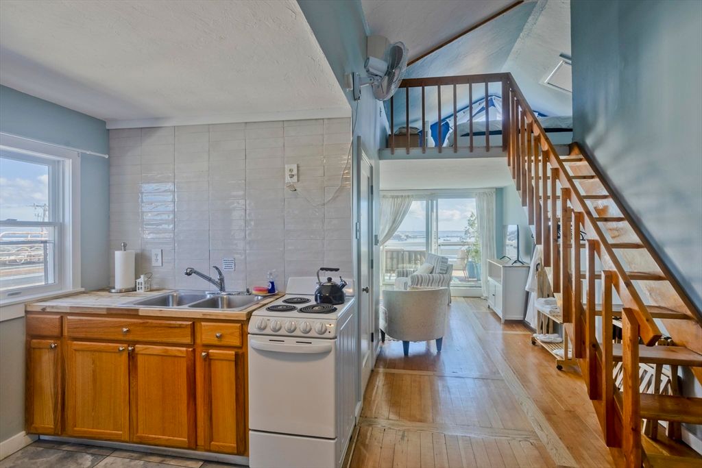 Interior, Kitchen, Wood Texture Flooring
