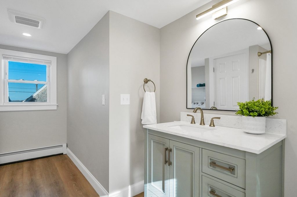 Bathroom, Interior, Recessed Lighting, Wood Texture Flooring