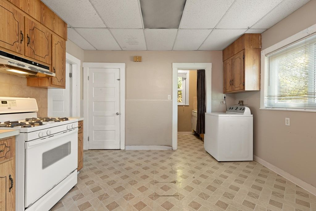 Interior, Kitchen, Washer