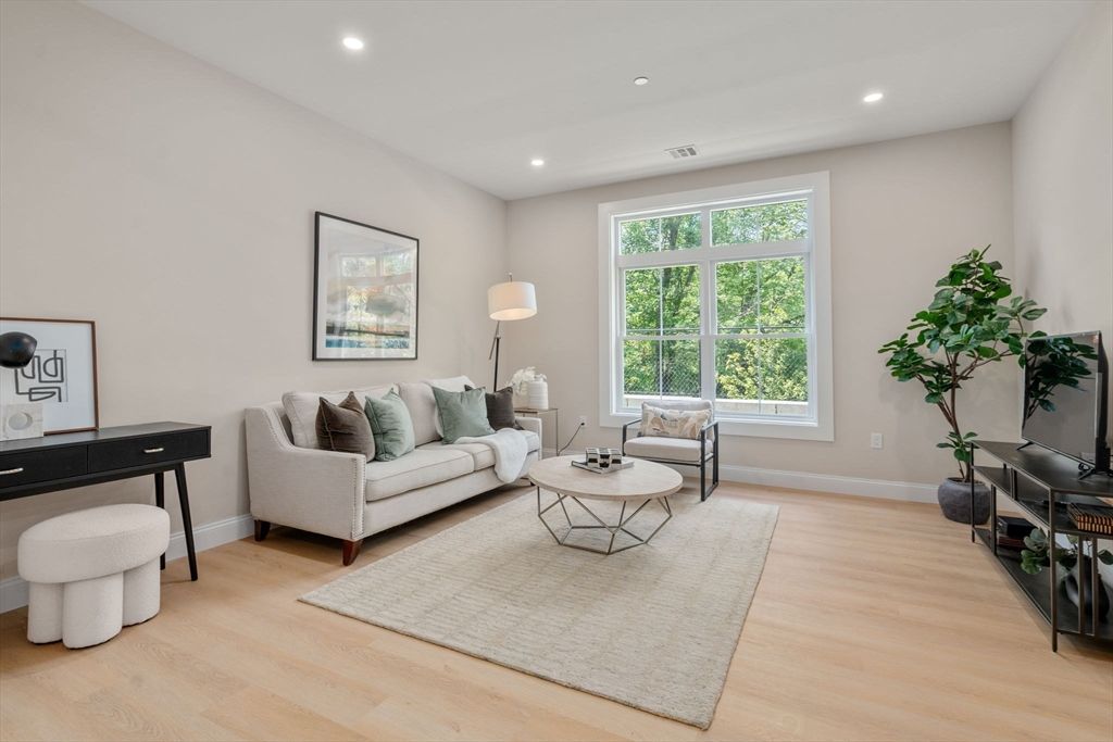 Interior, Living room, Recessed Lighting, Wood Texture Flooring