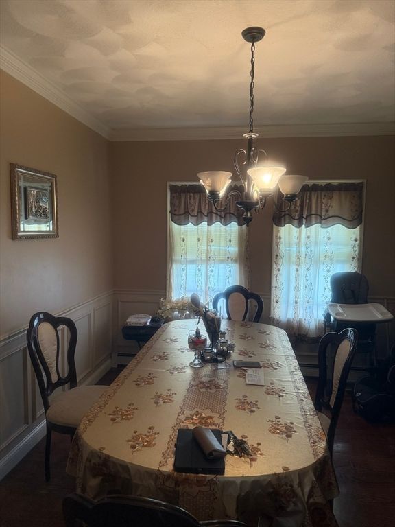Chandelier, Dining room, Interior