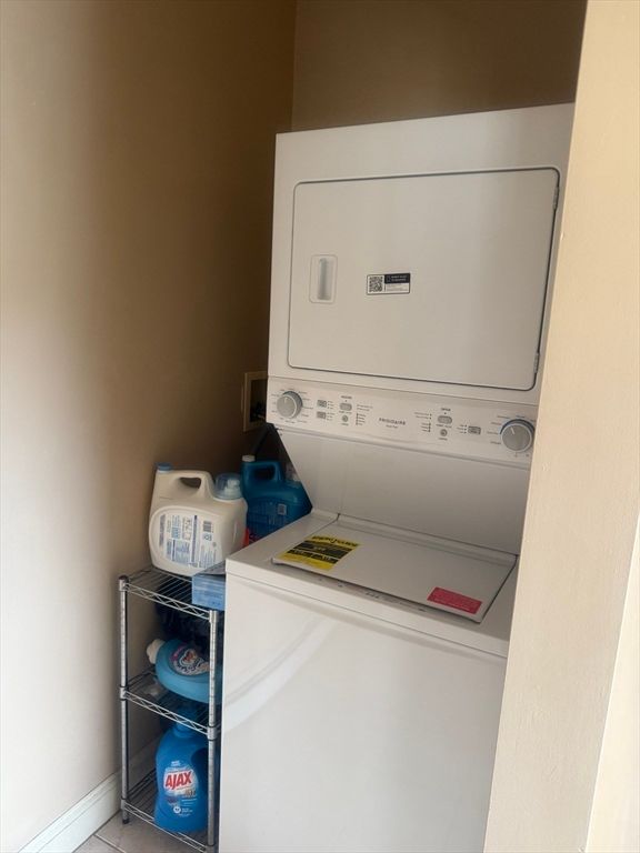 Interior, Utility Closets, Washer