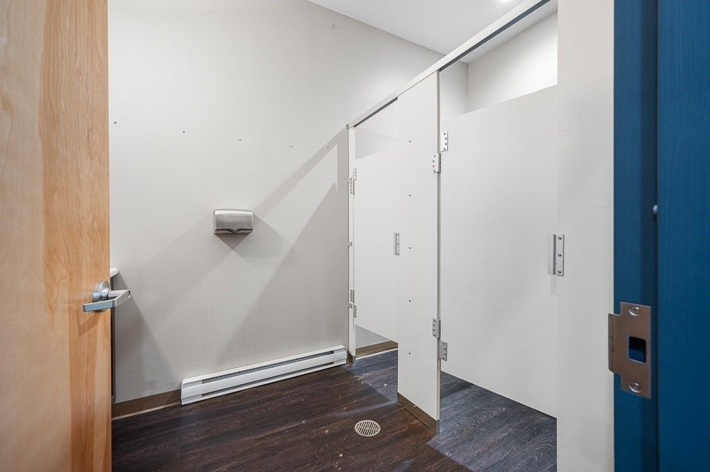 Elevator, Interior, Recessed Lighting, Wood Texture Flooring