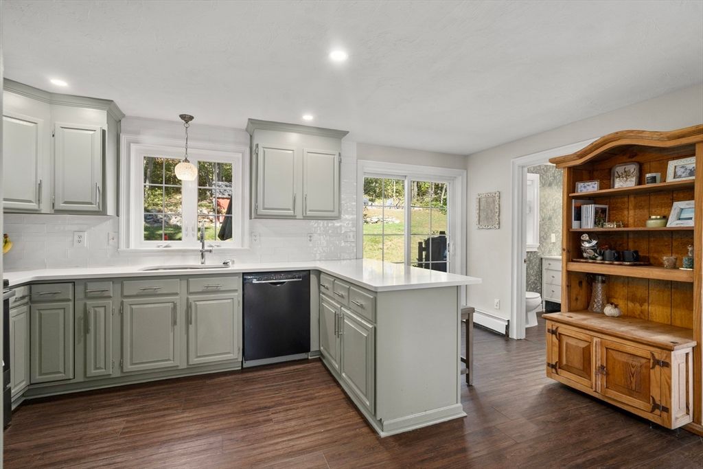 Interior, Kitchen, Pendant Lights, Recessed Lighting, Wood Texture Flooring