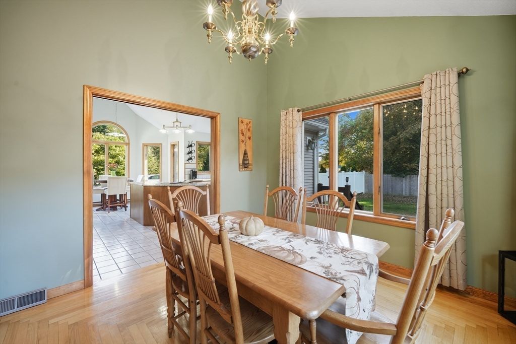 Chandelier, Dining room, Interior, Wood Texture Flooring