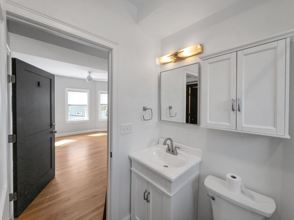 Bathroom, Dual Sink Vanities, Interior, Wood Texture Flooring