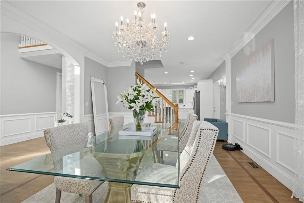 Chandelier, Dining room, Interior, Recessed Lighting, Wood Texture Flooring