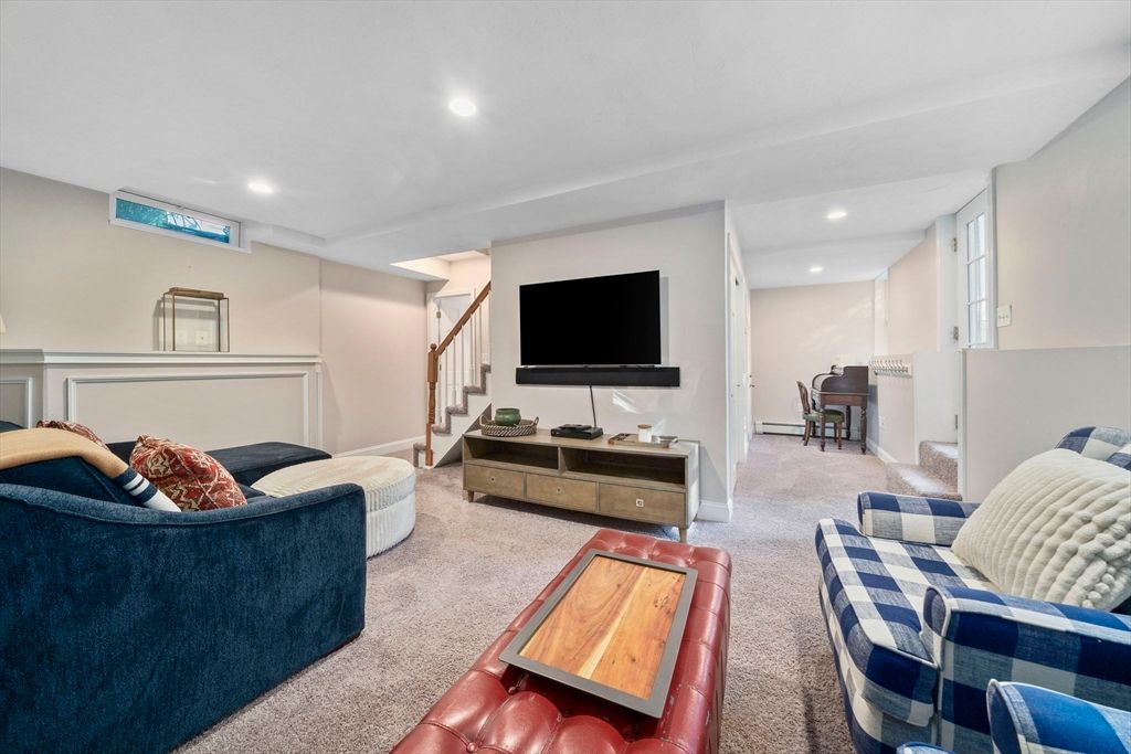 Interior, Living room, Recessed Lighting
