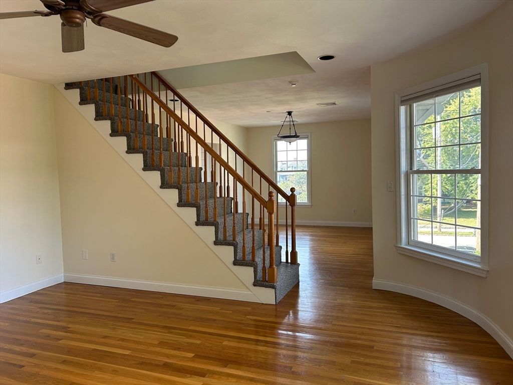 Empty room, Interior, Pendant Lights, Recessed Lighting, Wood Texture Flooring