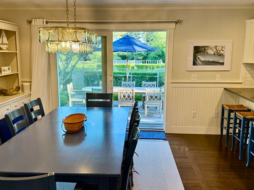 Chandelier, Dining room, Interior, Pendant Lights, Wood Texture Flooring