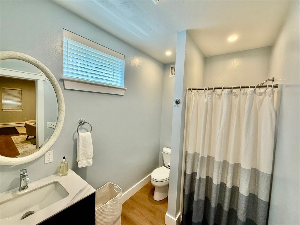 Bathroom, Interior, Recessed Lighting, Wood Texture Flooring