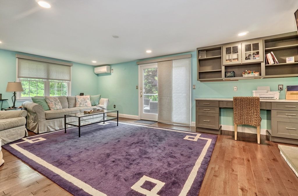 Home Office, Interior, Living room, Recessed Lighting, Wood Texture Flooring