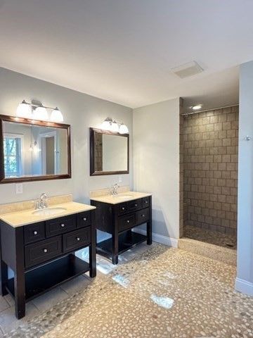 Bathroom, Dual Sink Vanities, Interior, Stone Walls
