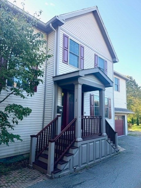 Exterior, Facade, Queen Anne Victorian