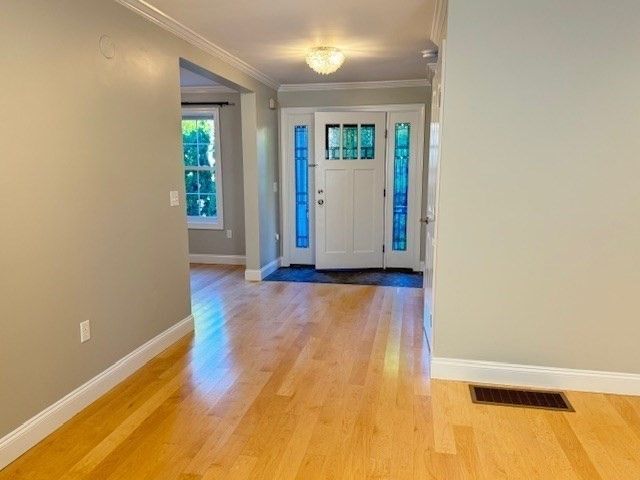 Chandelier, Empty room, Interior, Wood Texture Flooring