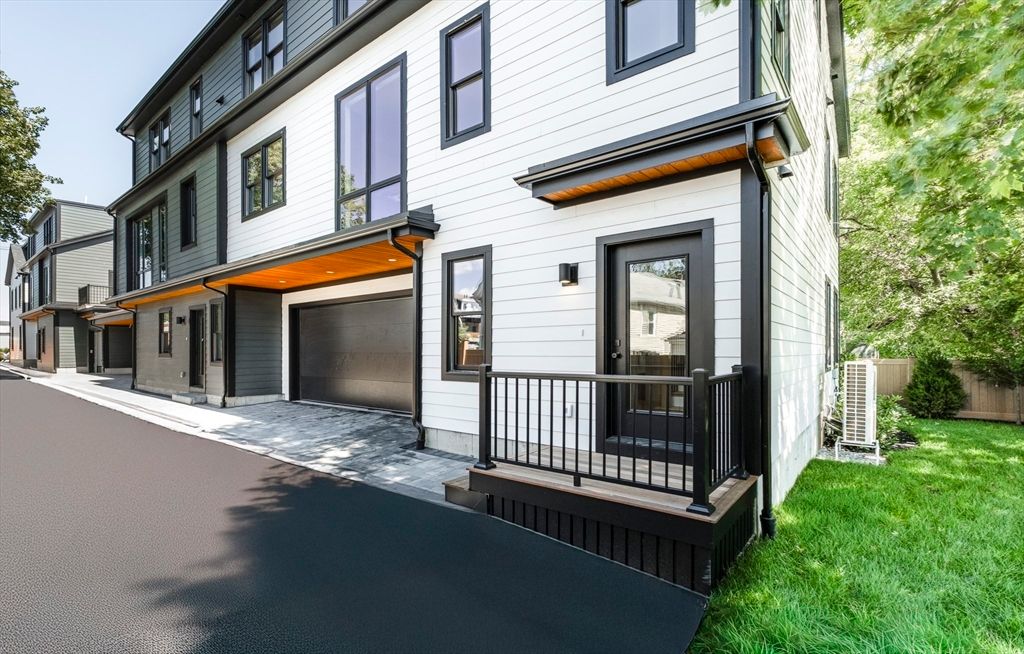 Attached, Backyard, Exterior, Facade, Rowhouse