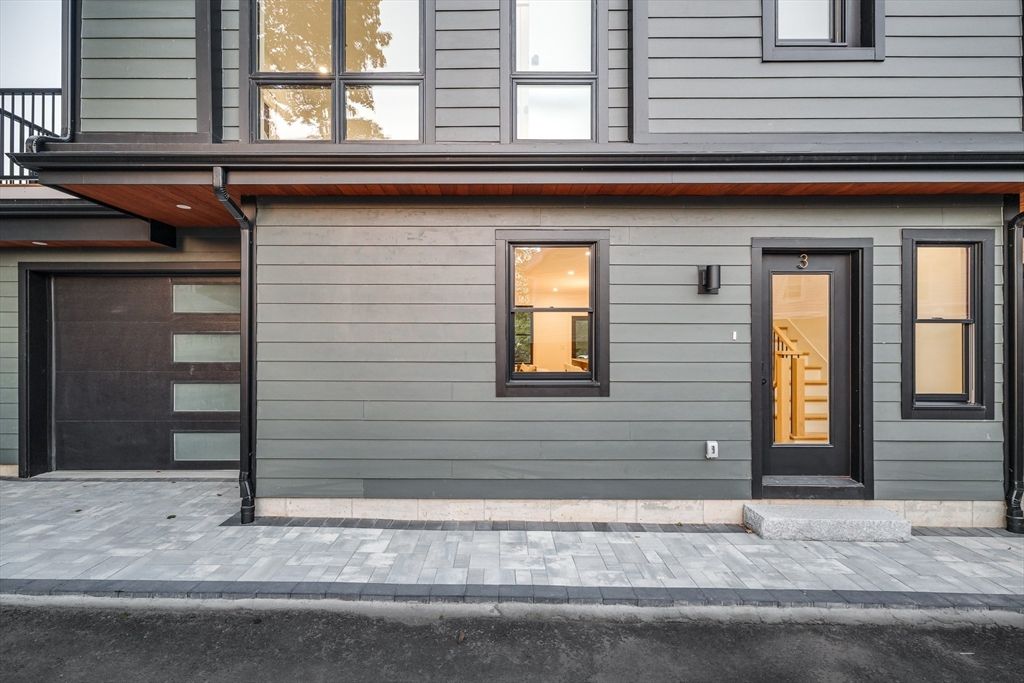 Exterior, Facade, None