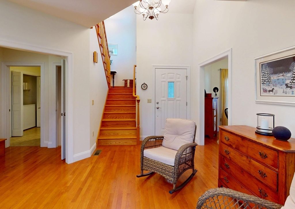 Chandelier, Interior, Wood Texture Flooring