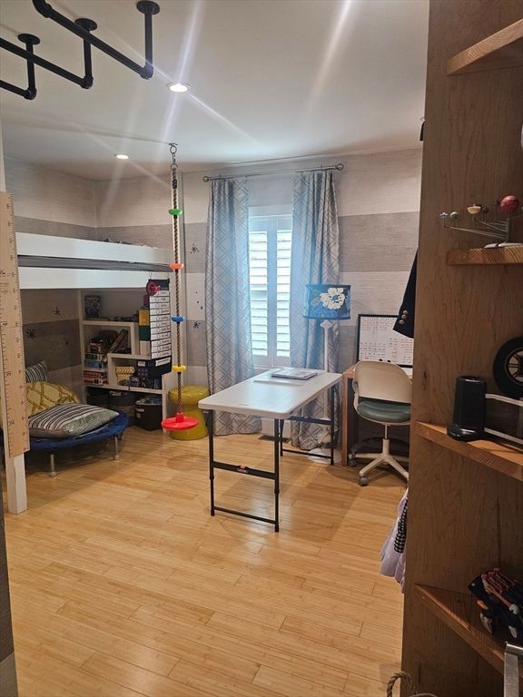 Home Office, Interior, Recessed Lighting, Wood Texture Flooring