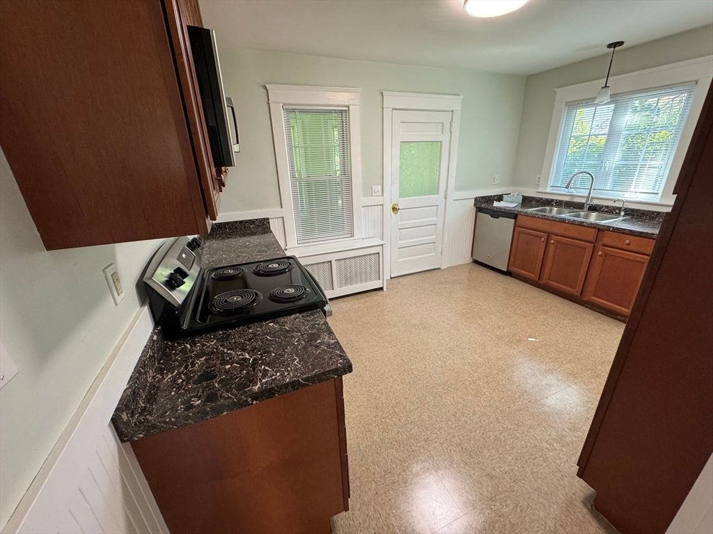 Interior, Kitchen, Pendant Lights