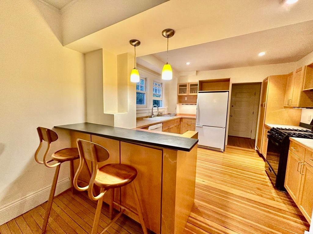 Interior, Kitchen, Pendant Lights, Recessed Lighting, Wood Texture Flooring